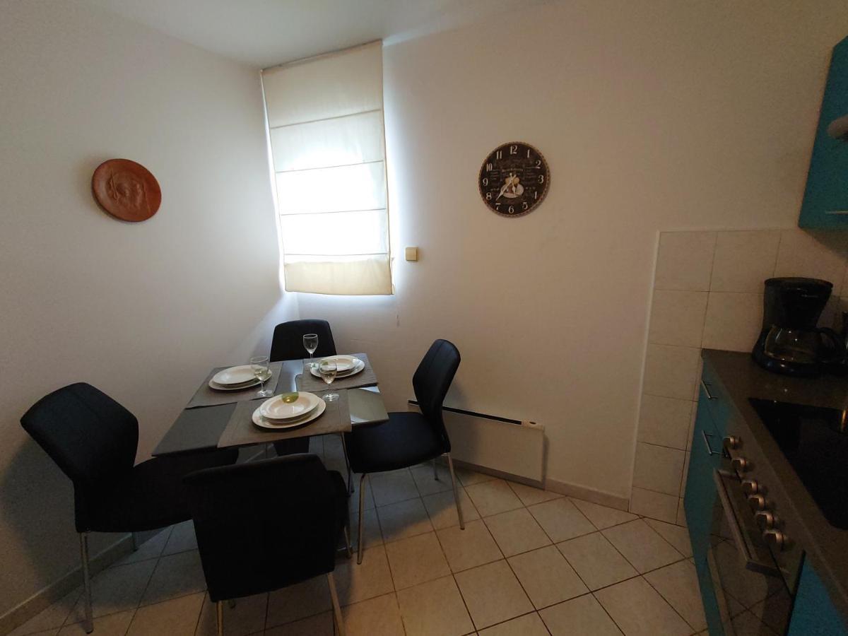 Apartmani Lea Jadranovo Εξωτερικό φωτογραφία