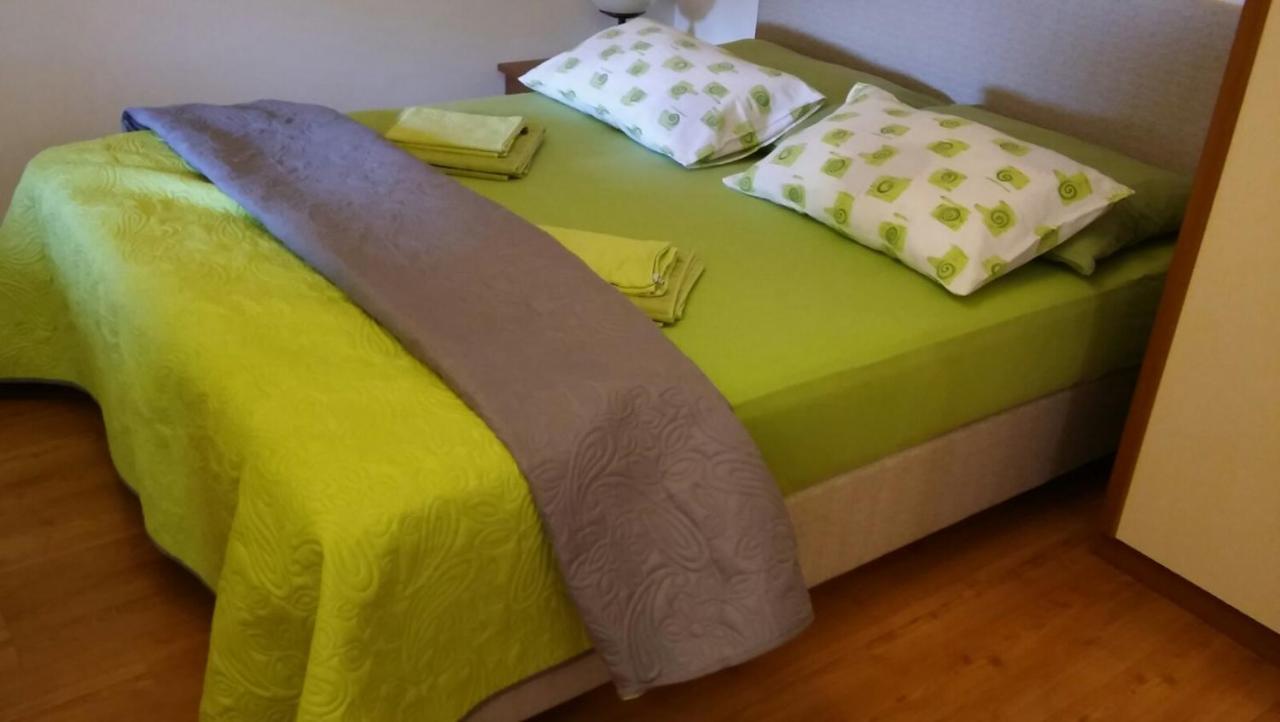 Apartmani Lea Jadranovo Εξωτερικό φωτογραφία